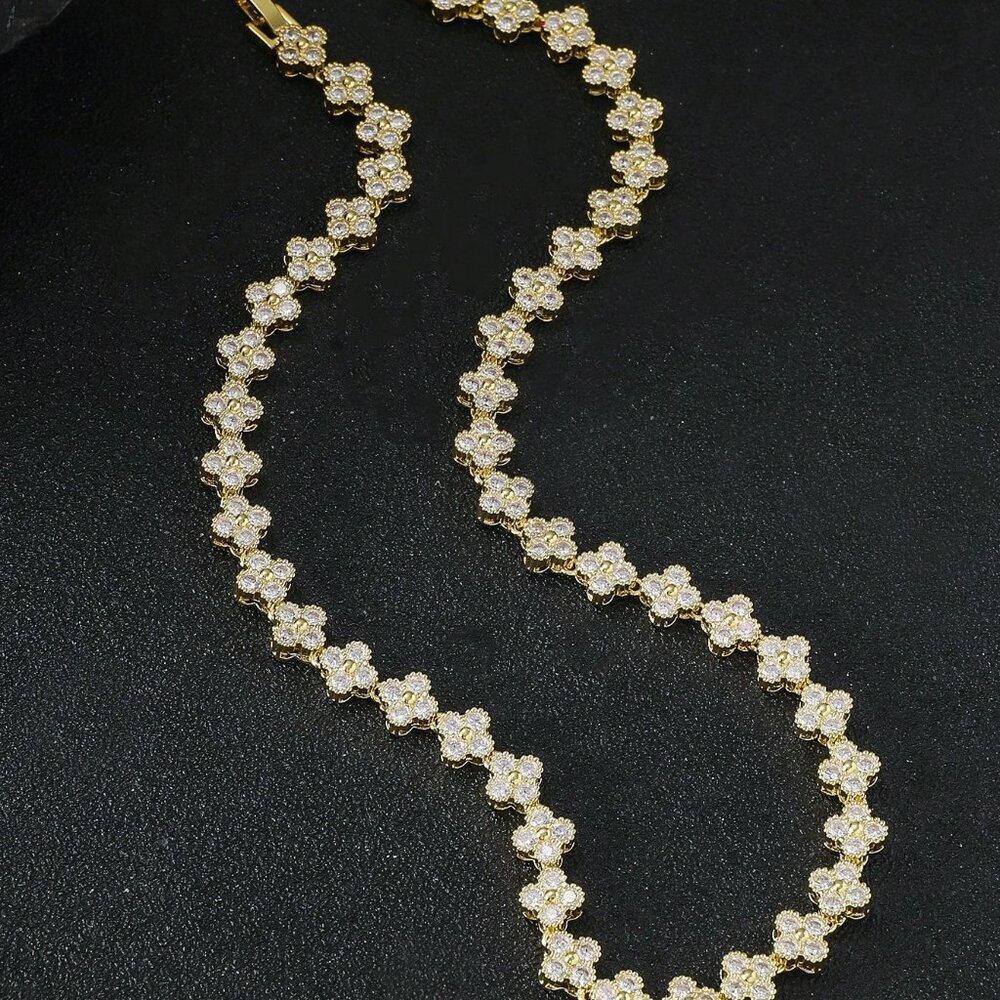 Elegant Women's Flower Brass Luxury Jewelry Set - Picture 2 of 3